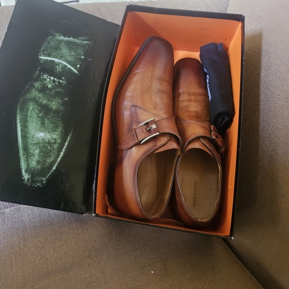 Magnanni Brown Leather Oxfords with Cap Toe Size 9.5